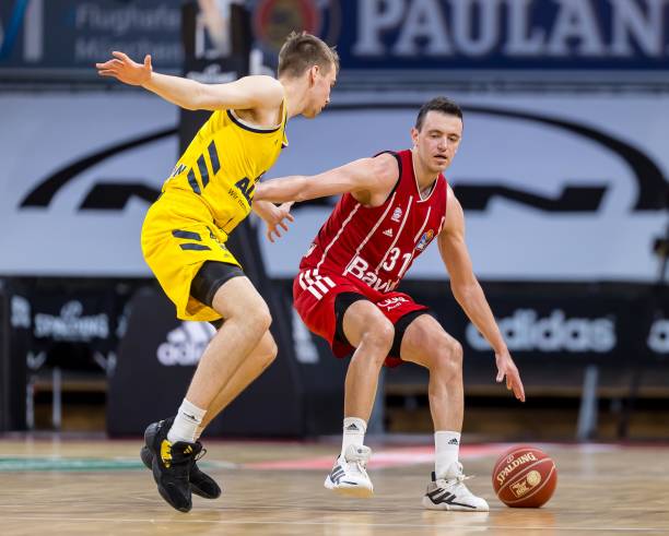 脚下功夫的 脚下功夫的